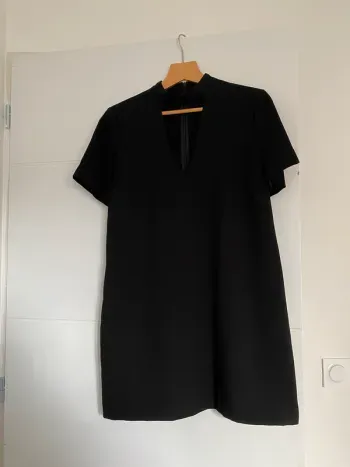 Robe noire Zara