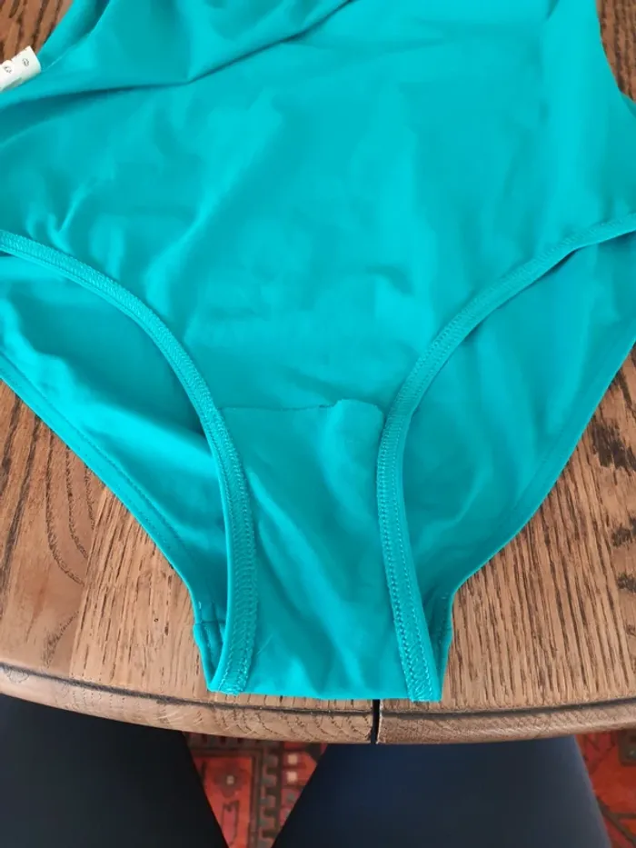 Jolie Maillot de bain Linvosges fr 44 - photo numéro 9