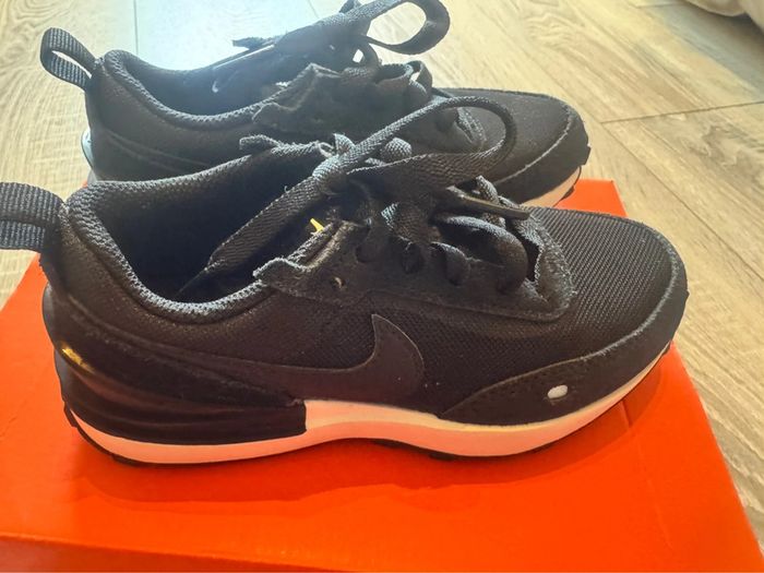 Basket Nike Waffle one _ 28 cm - photo numéro 2