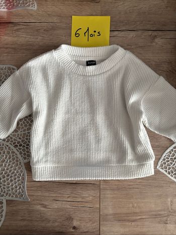 Pull blanc