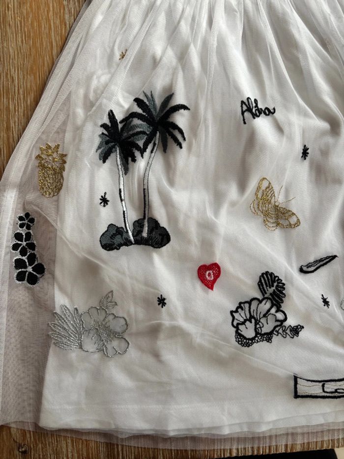 Superbe Robe Desigual 7/8 ans - photo numéro 4
