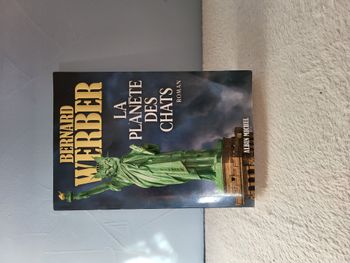 Livre La Planète des chats - Bernard Werber - Albin Michel