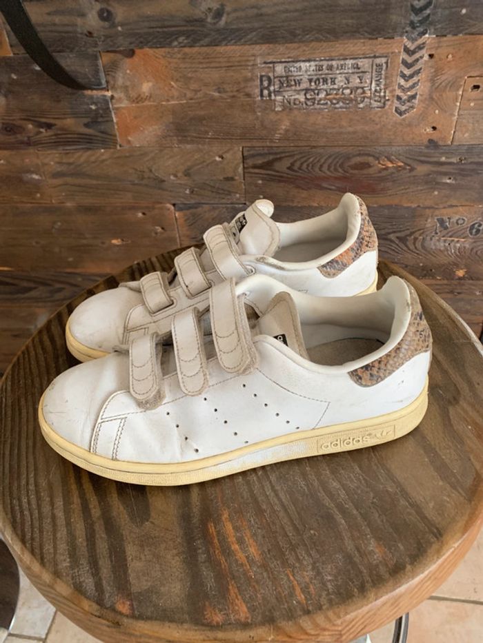 Baskets Adidas Stan smith avec scratch T37,5