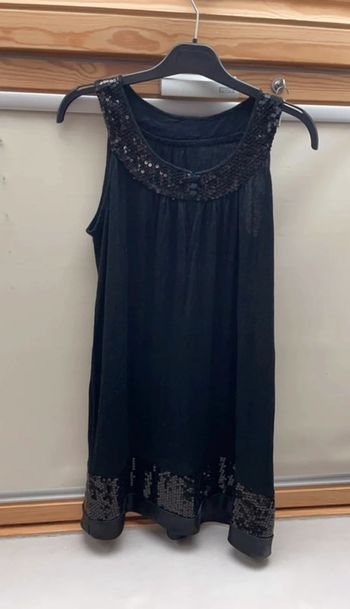 Petite robe noire XS pour les fêtes