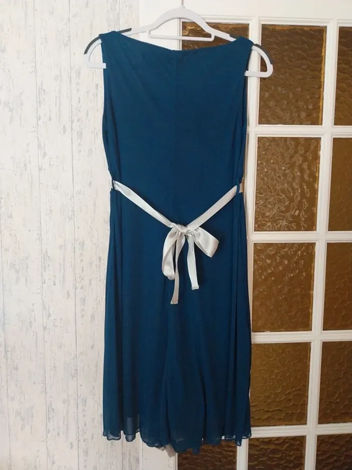 Robe de cérémonie T.M - photo numéro 2