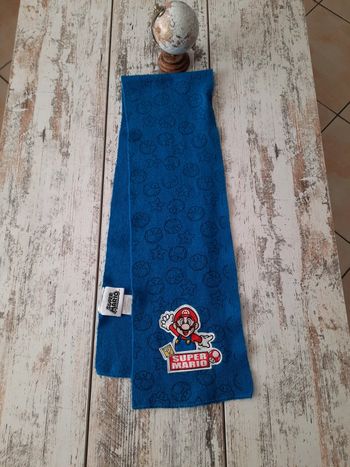 Echarpe officielle super Mario