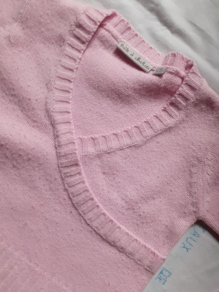 Pull effet cache cœur rose - photo numéro 2
