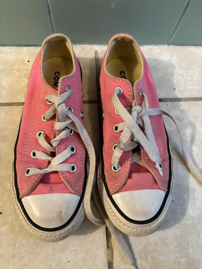 Converse rose