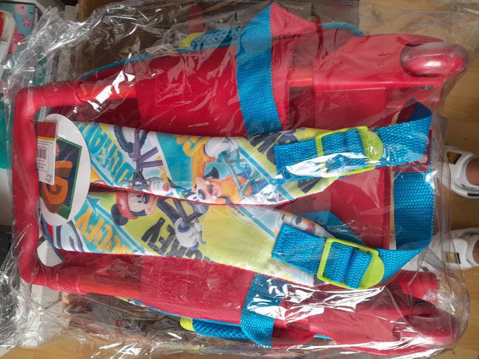 beau cartable à roulettes mickey multicolore - photo numéro 2