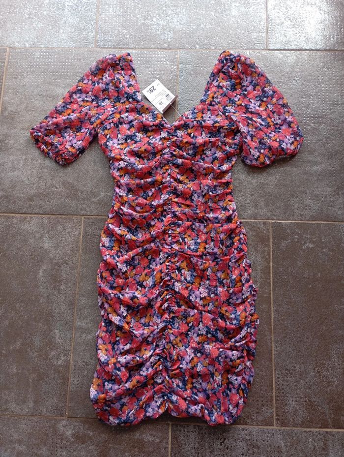 Robe 👗 la halle neuve - photo numéro 2