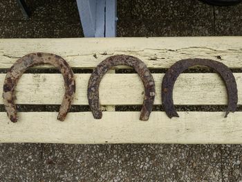 3 anciens Fers à cheval