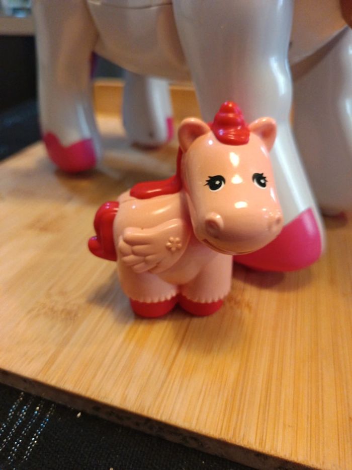 Licorne azalée de chez VTech avec la fée Chloé - photo numéro 7