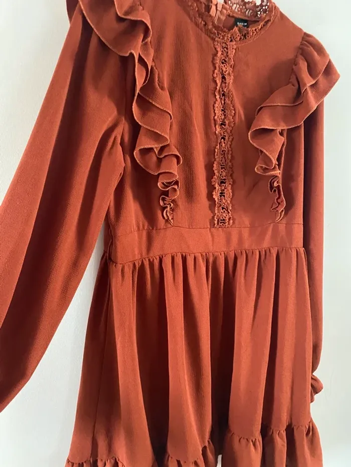 Robe manche longue  neuve - photo numéro 3
