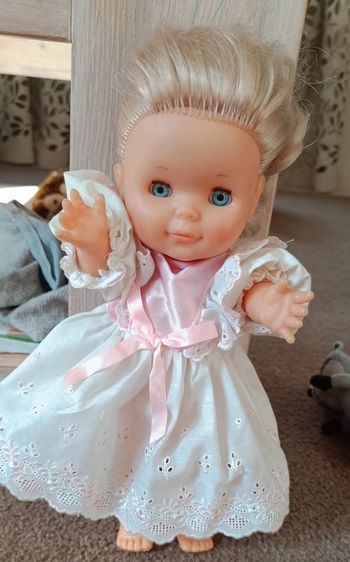 Poupée famosa ancienne