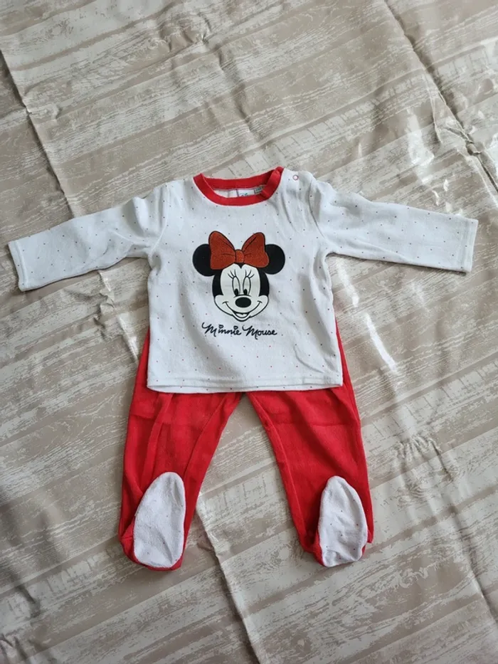 Pyjama Minnie