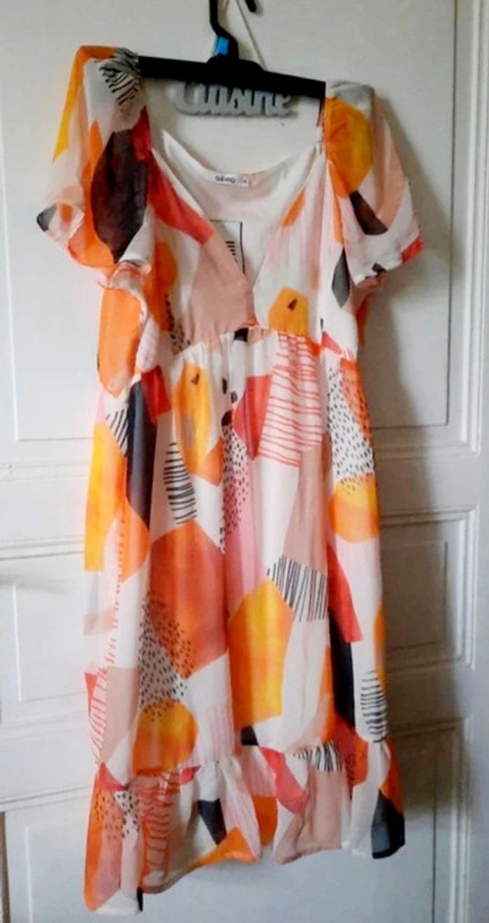 Robe neuve ( bien lire l'annonce svp)