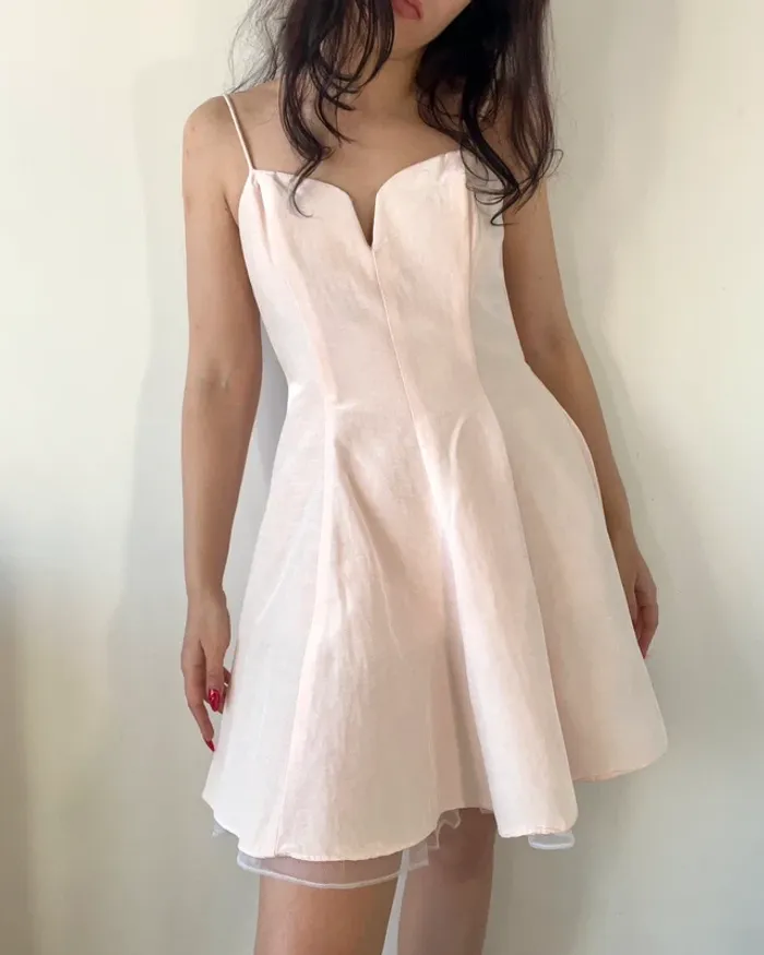 Robe vintage origine USA tailles S rose pale doublée de tulle blanc 🌸 - photo numéro 2
