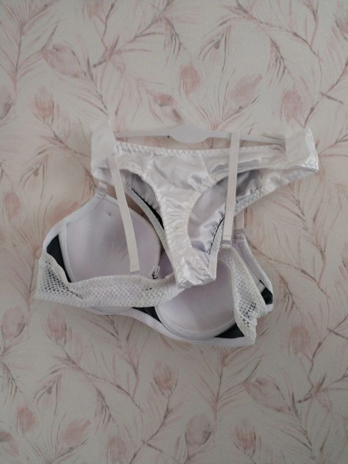 Soutien gorge ensemble - photo numéro 4
