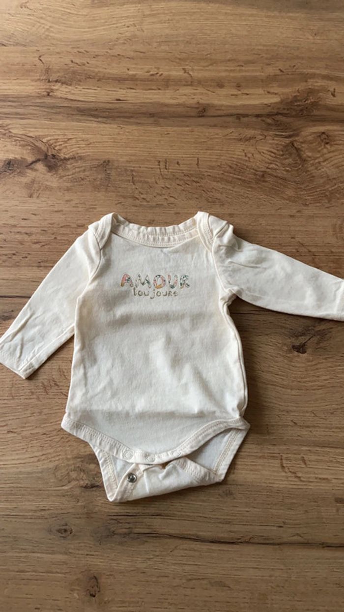 Bodies - photo numéro 3