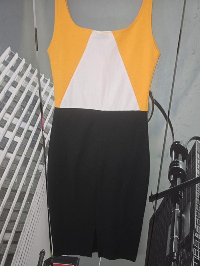 Robe d été Zara taille 36 - photo numéro 4