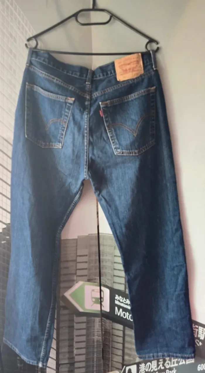 Jean Levi’s Homme 581 – W33 L30 – Bleu Foncé – Très Bon État - photo numéro 2