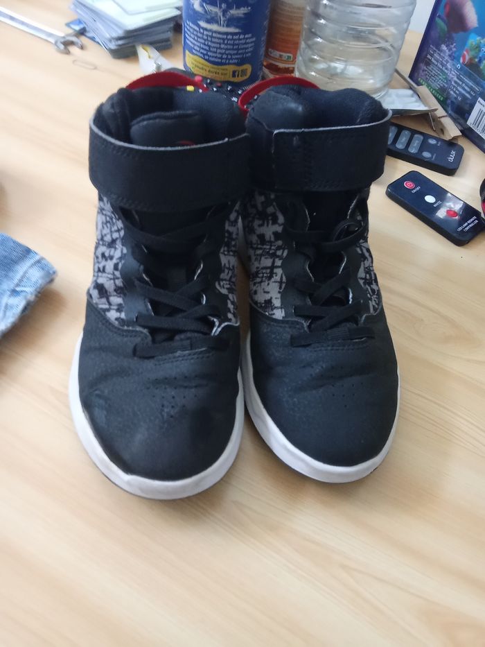 Basket de marque tarmack.pointure 34