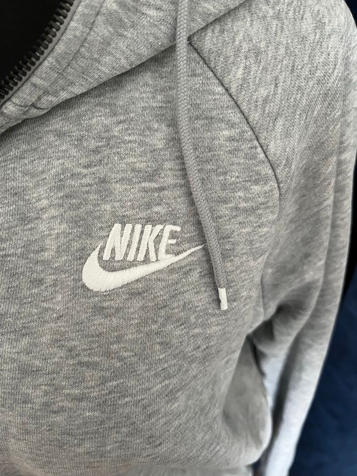 Veste Nike - photo numéro 2