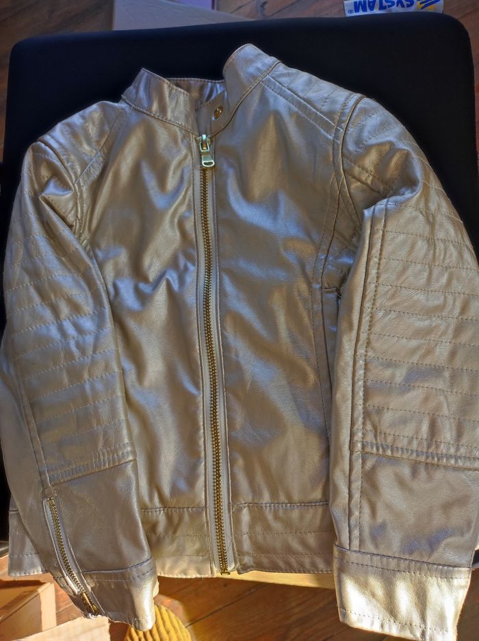 Veste simili fourre 4 ans - photo numéro 2