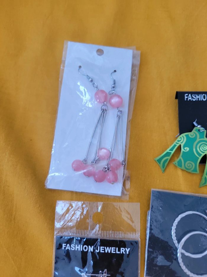 Lot paires de boucle d'oreilles créoles perles t-shirt - photo numéro 4