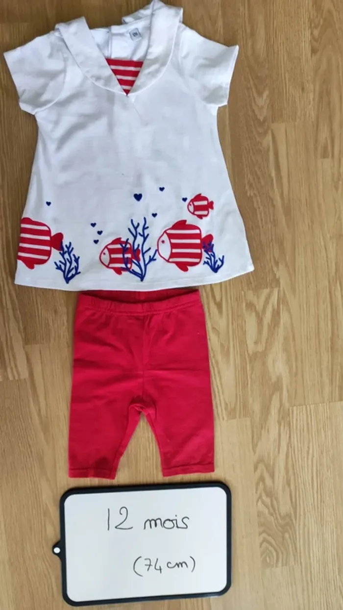t-shirt + pantalon taille 12 mois