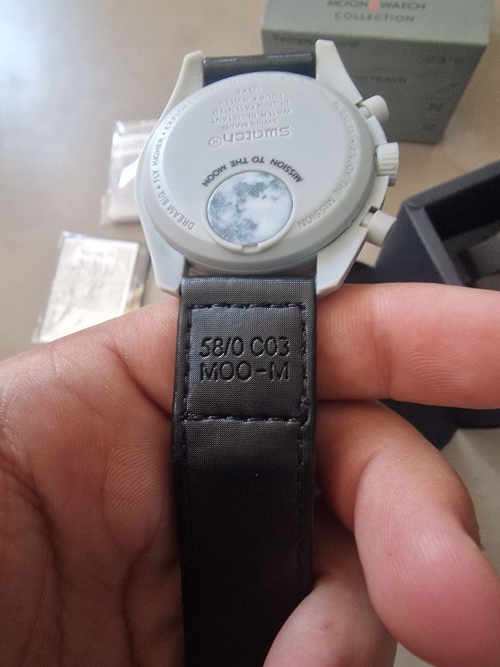 Montre omaga swatch - photo numéro 2