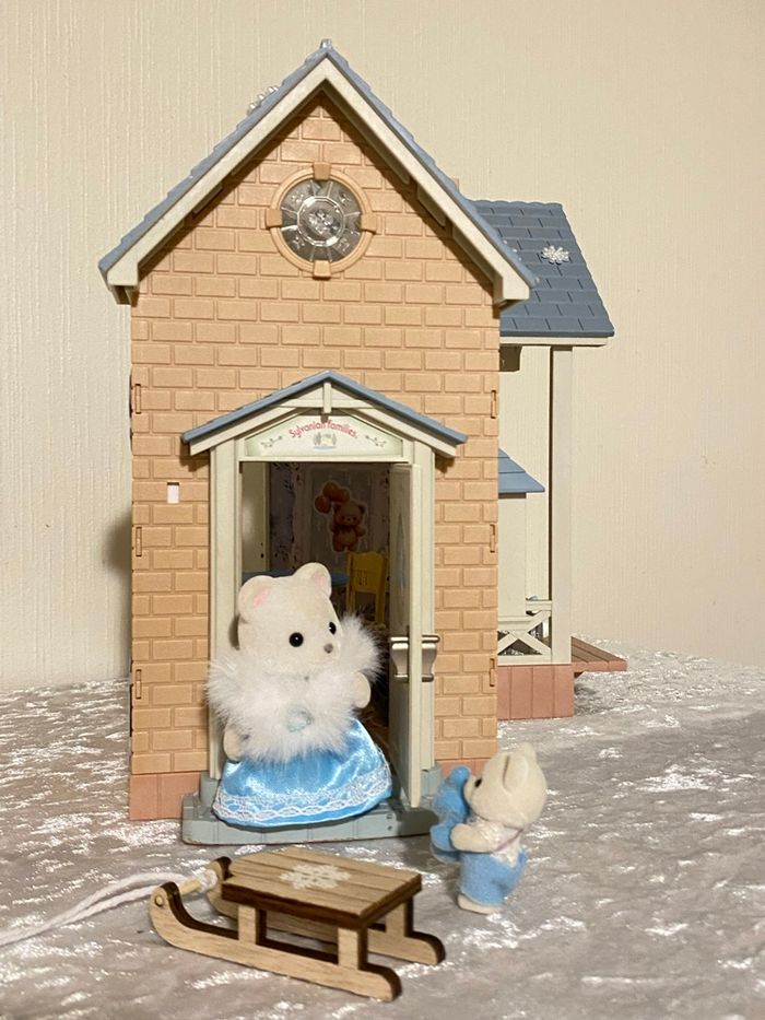 Bluebell cottage maison complète toit bleu Sylvanian ours polaire noël - photo numéro 6