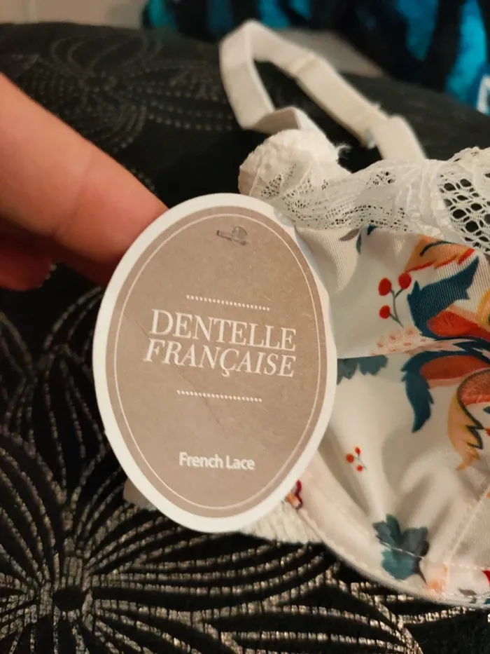 Très joli Soutien gorge dentelle Hechter 85B - photo numéro 4
