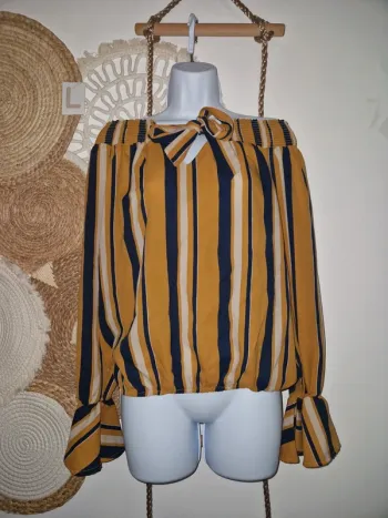 Blouse 🚺