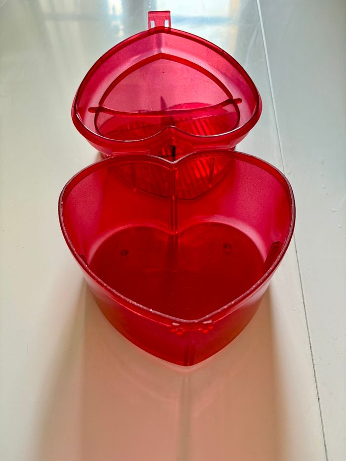 Boîte à bijoux enfant en forme de cœur rouge pailleté - photo numéro 2