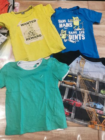 Lot 4 t-shirt 4 ans