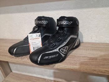 Chaussures de moto