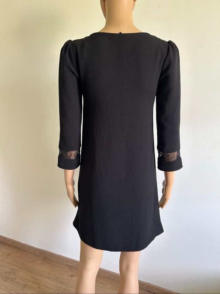Robe noire neuve avec dentelle Morgan taille 34 (valeur 60€) - photo numéro 5