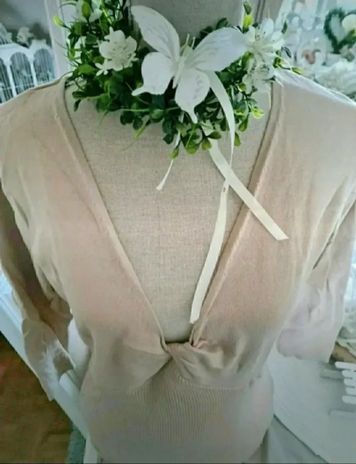 Pull fin beige Côté Femme Taille 46/48 Neuf - photo numéro 2