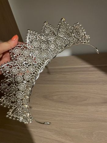 Diadème avec des strass