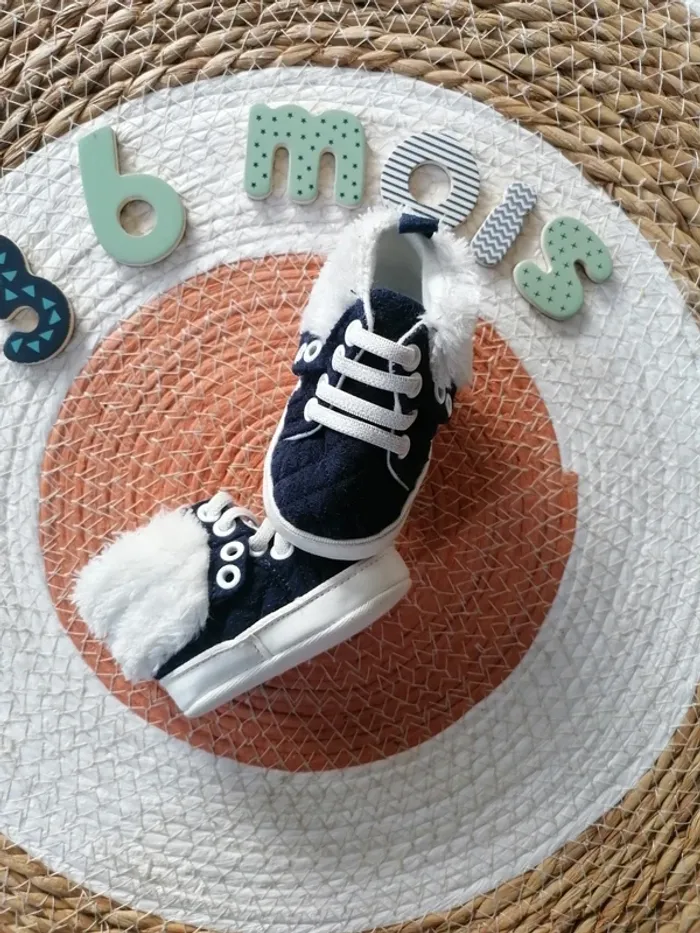 Chaussons / Chaussures bébé - photo numéro 15