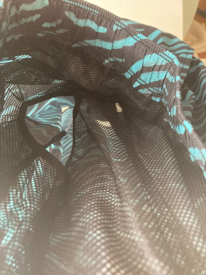 Short de bain Hundred Pieces 12 ans - photo numéro 6