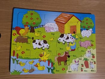 Puzzle en bois neuf
