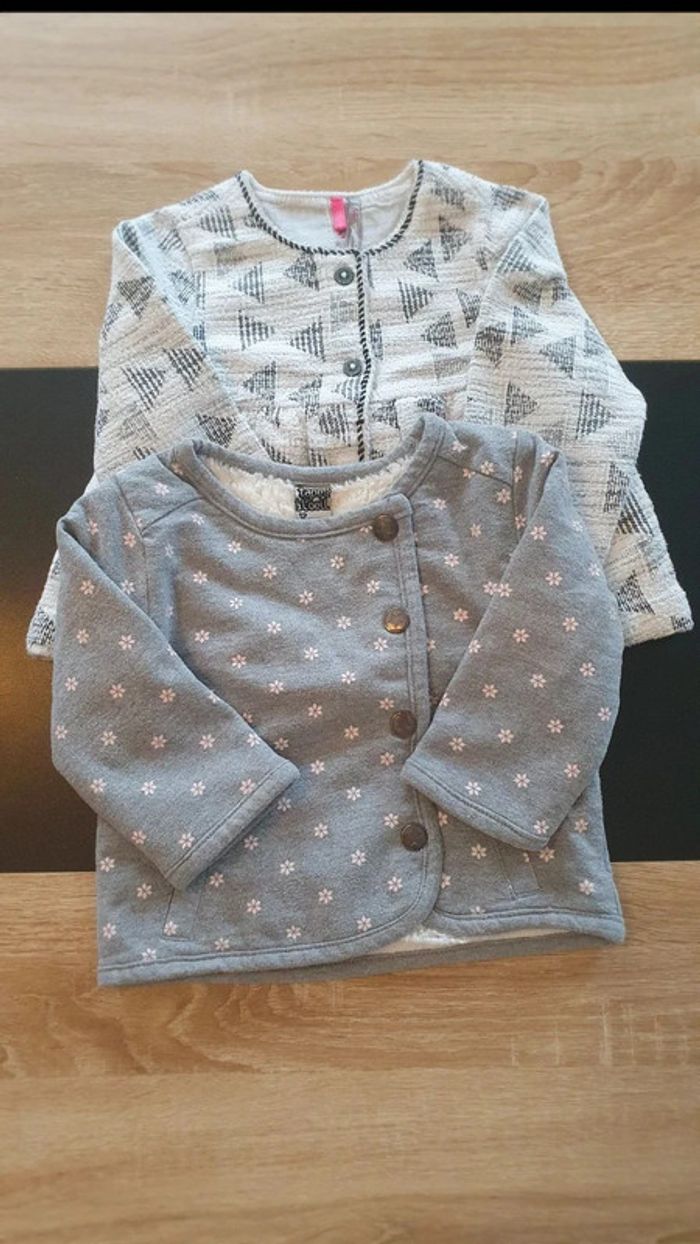Lot de 2 gilets 12 mois