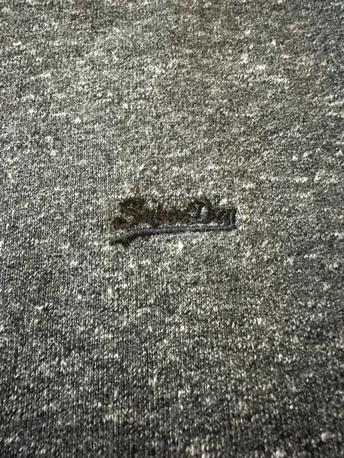 Pull gris Superdry - photo numéro 2