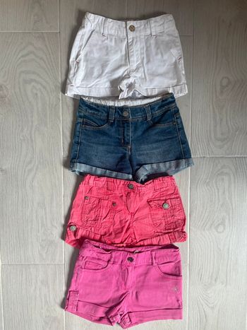 4 shorts 4ans