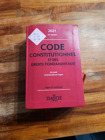 Livre : code constitutionnel et des droits fondamentaux