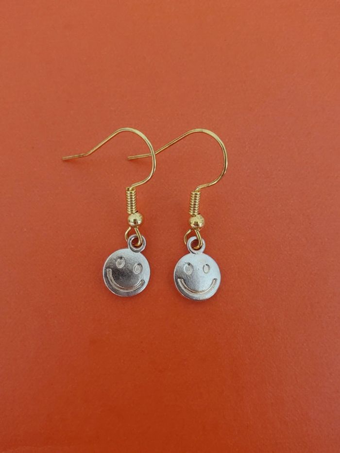 Boucles d'oreilles smiley