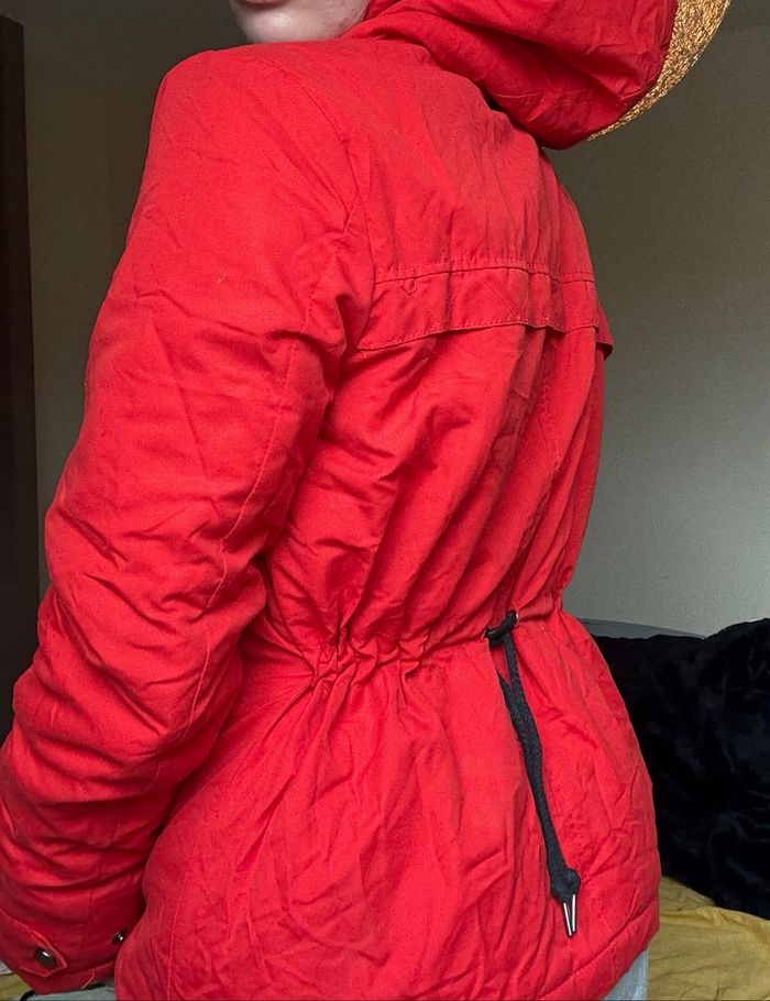 Manteaux rouge - photo numéro 6