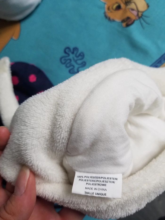 Bonnet mixte taille 3/6 mois très bon état - photo numéro 3
